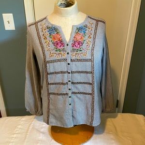 Sundance, button down embroidered blouse, Large.
